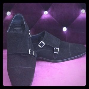 Men’s black suede buckle shoes size11 US